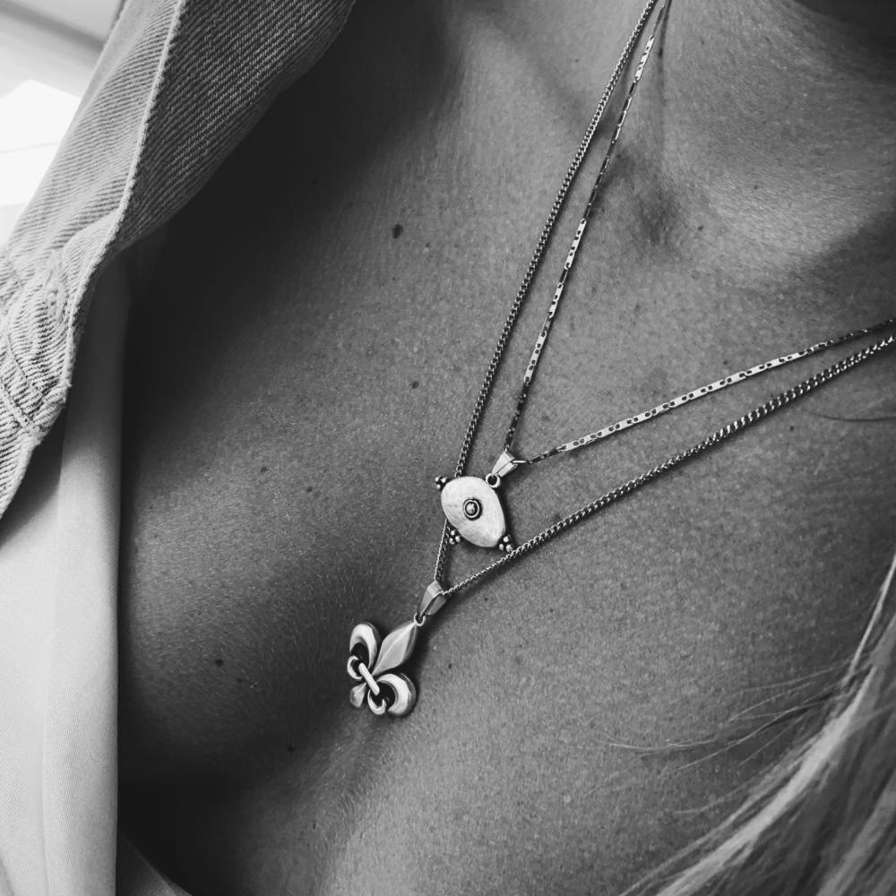 lotus necklace proposal | Tartarooga
